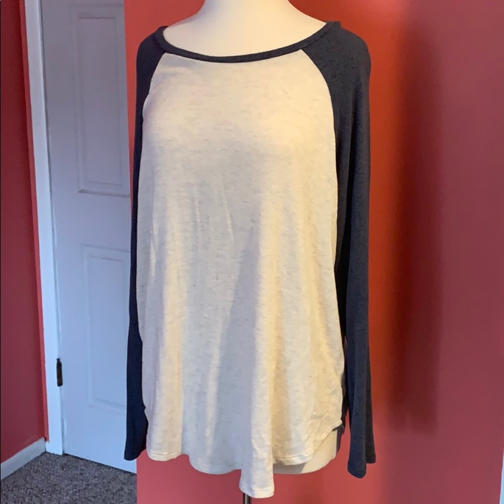 American eagle raglan